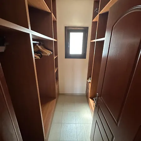 Nyaraló Medora *